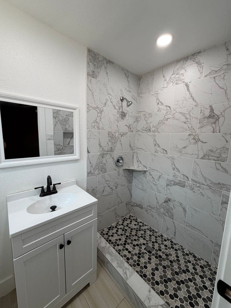 Dallas House: 7825 Dugan Street