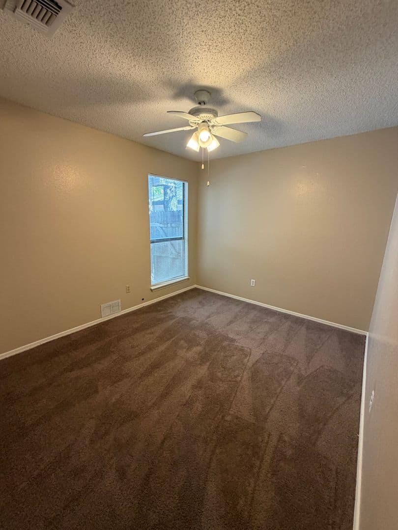 Mesquite House: 425 Horse Shoe Bend