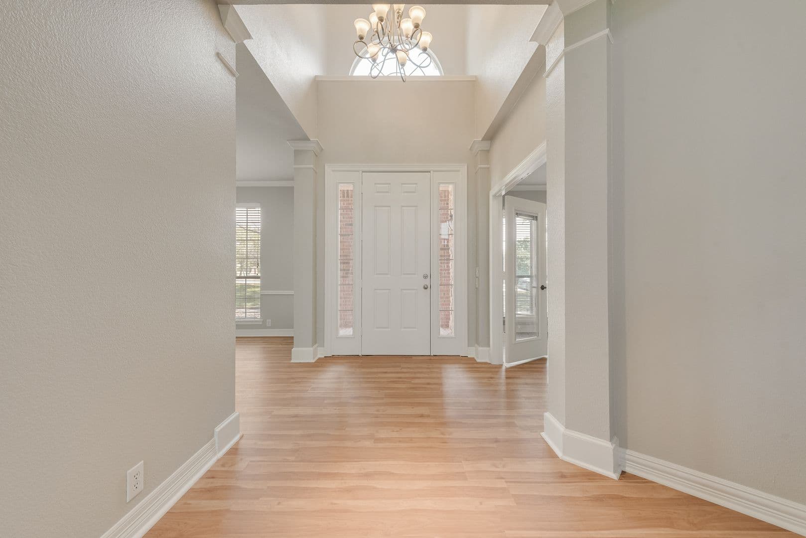 Heath House: 101 Dunford Dr