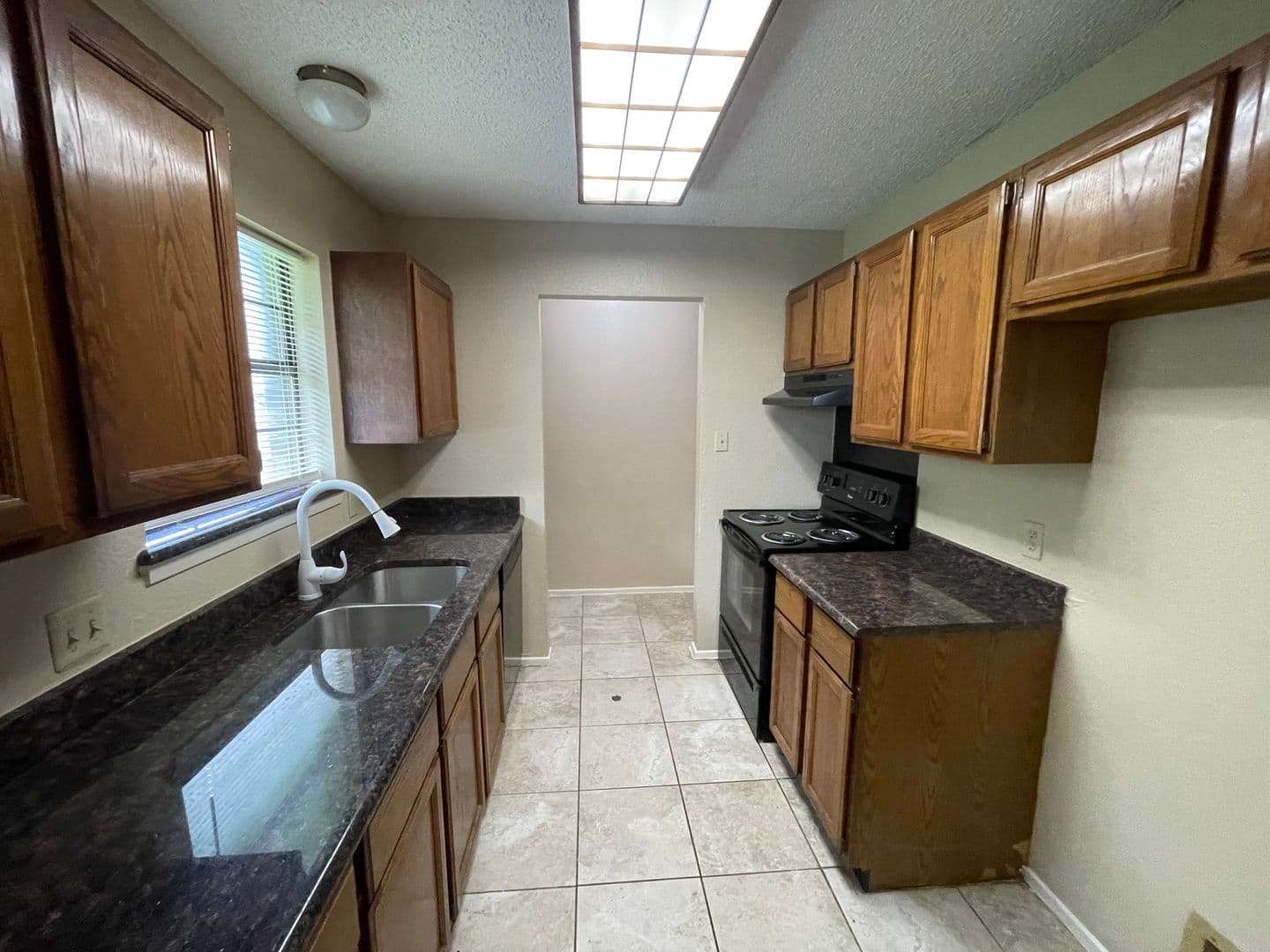 Royse City House: 821 Loganwood DR
