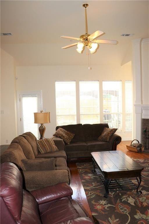 Murphy House: 123 Hillcrest Dr
