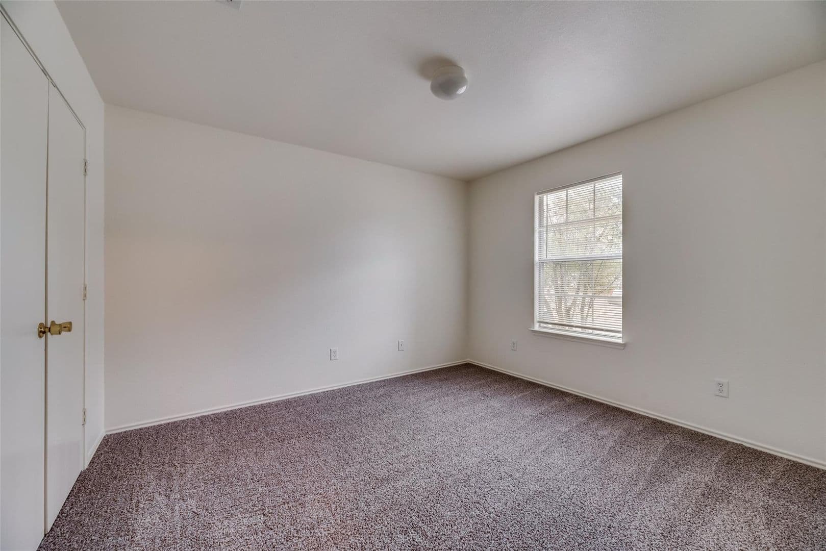 Lancaster House: 2946 Midbury Dr
