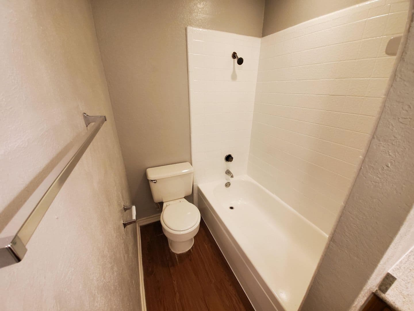 Dallas House: 10212 Hillhouse