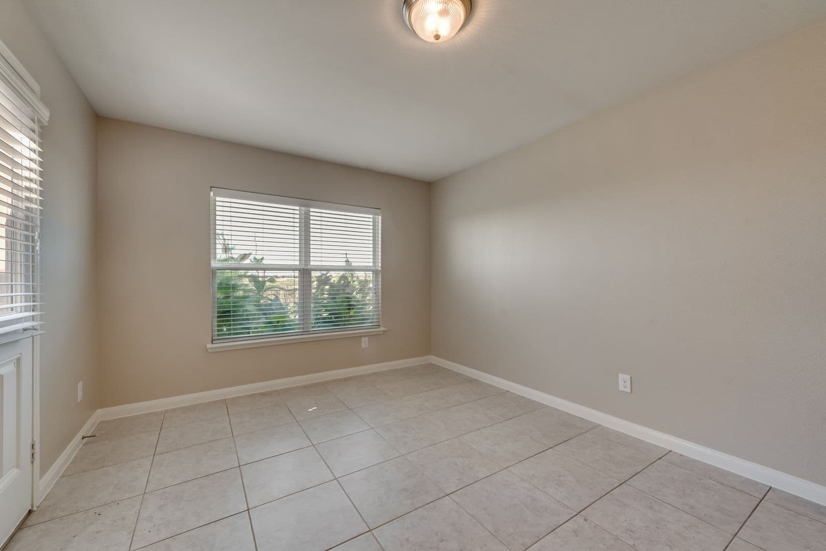 Forney House: 2106 Bluebell
