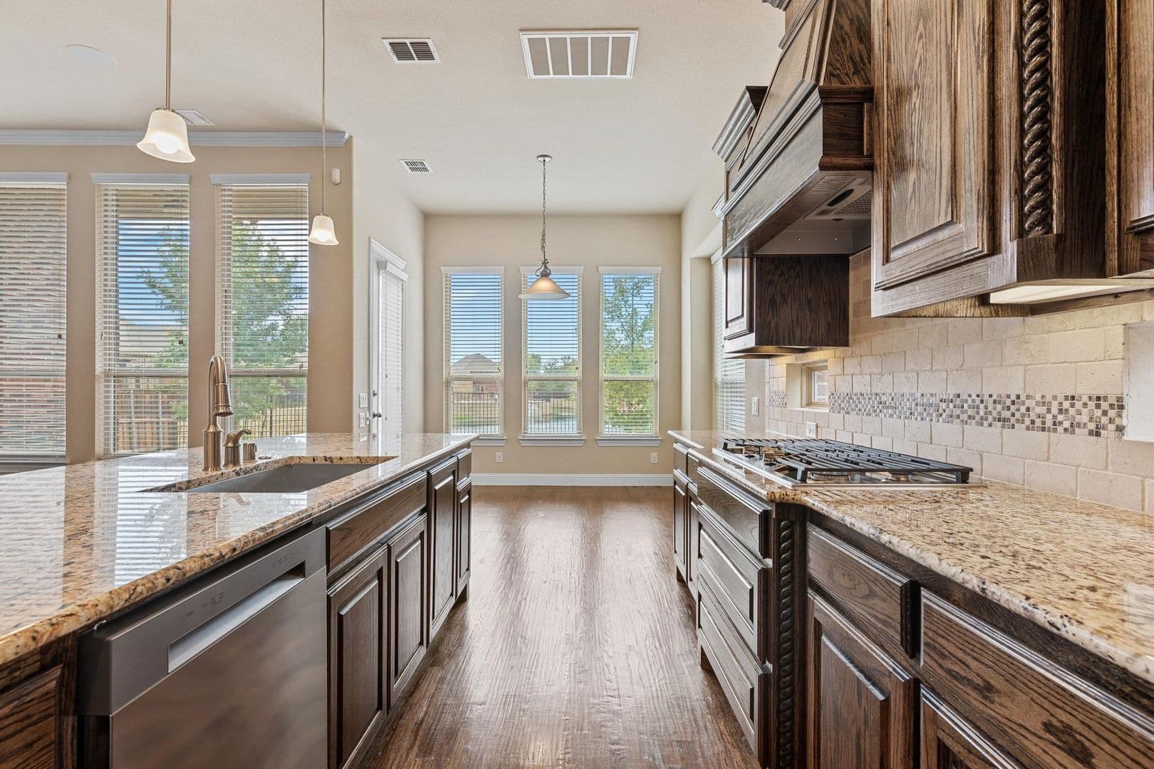 Flower Mound House: 3759 Legends Path