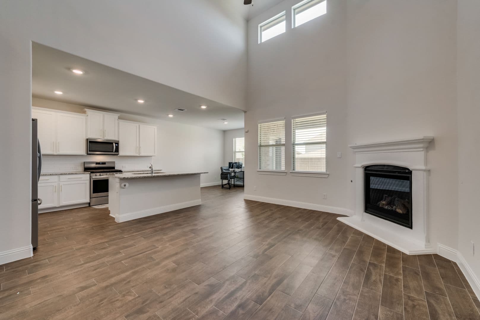 Aubrey House: 10704 Strike St