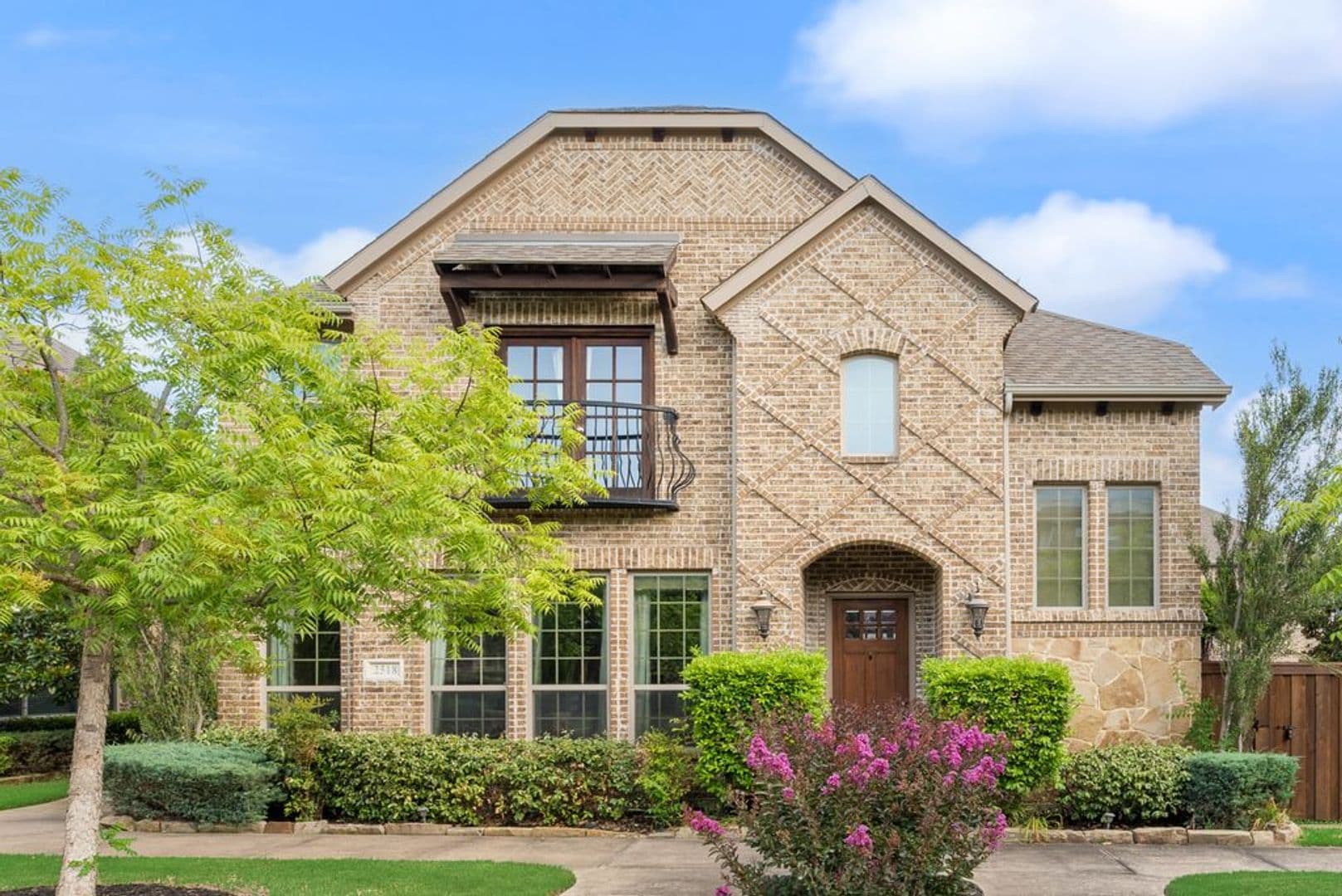 Farmers Branch House: 2518 Bill Moses Parkway