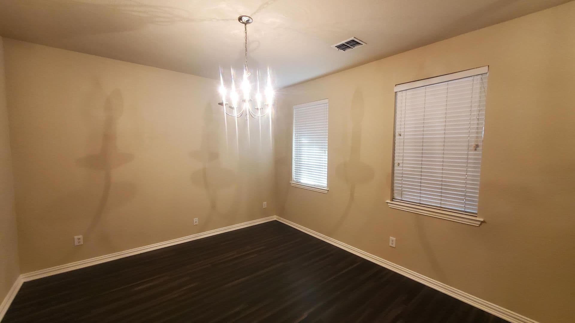 Rowlett House: 10909 Nantucket Dr
