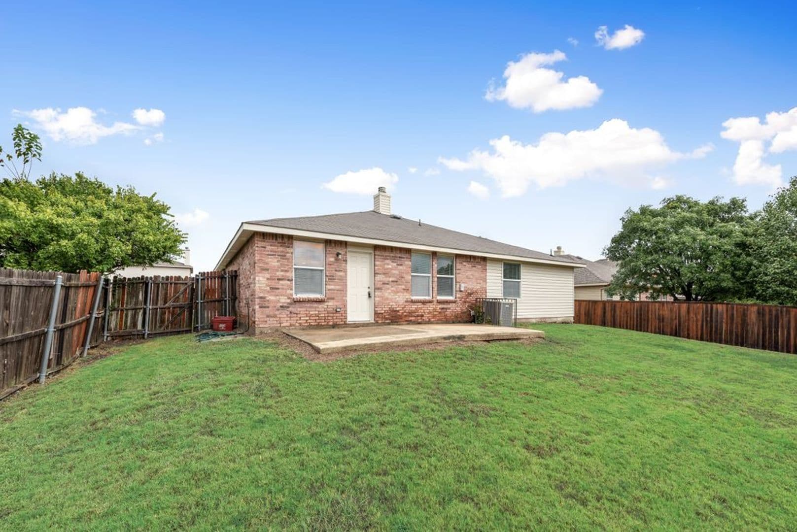 Royse City House: 509 Cherrywood Terrace