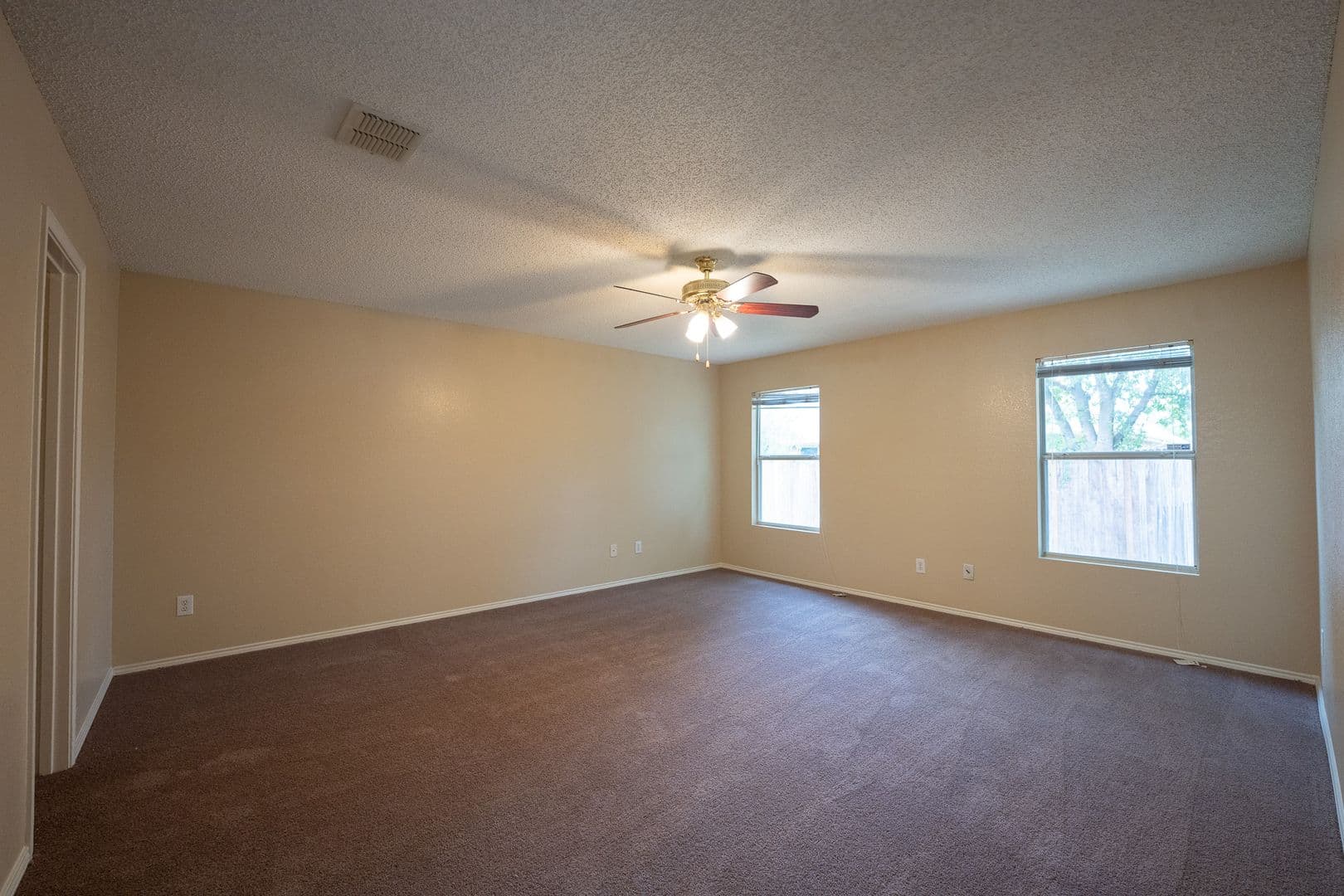 Balch Springs House: 3841 Meredith Ln