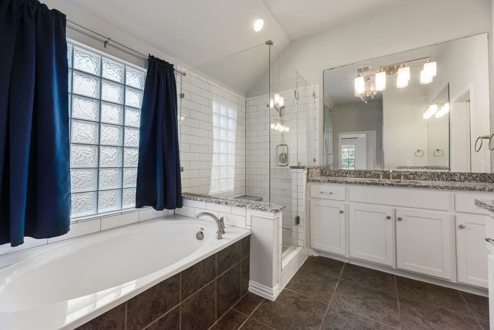 Farmers Branch House: 2518 Bill Moses Parkway
