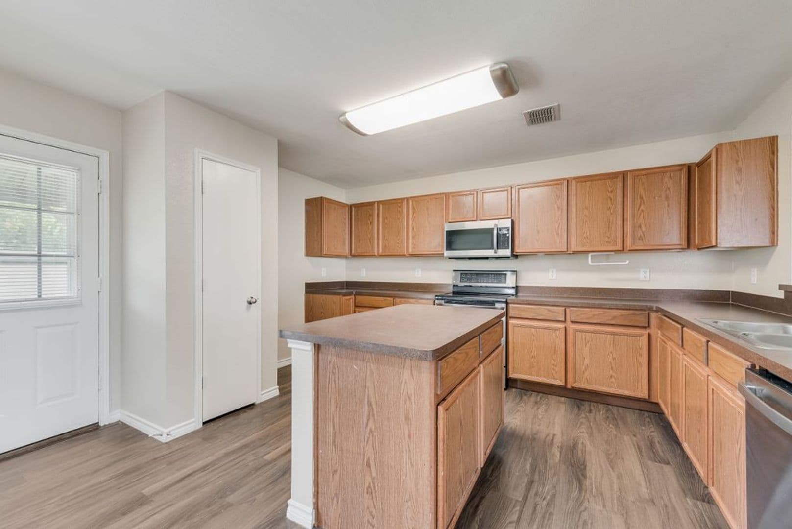 Forney House: 123 Southwestern