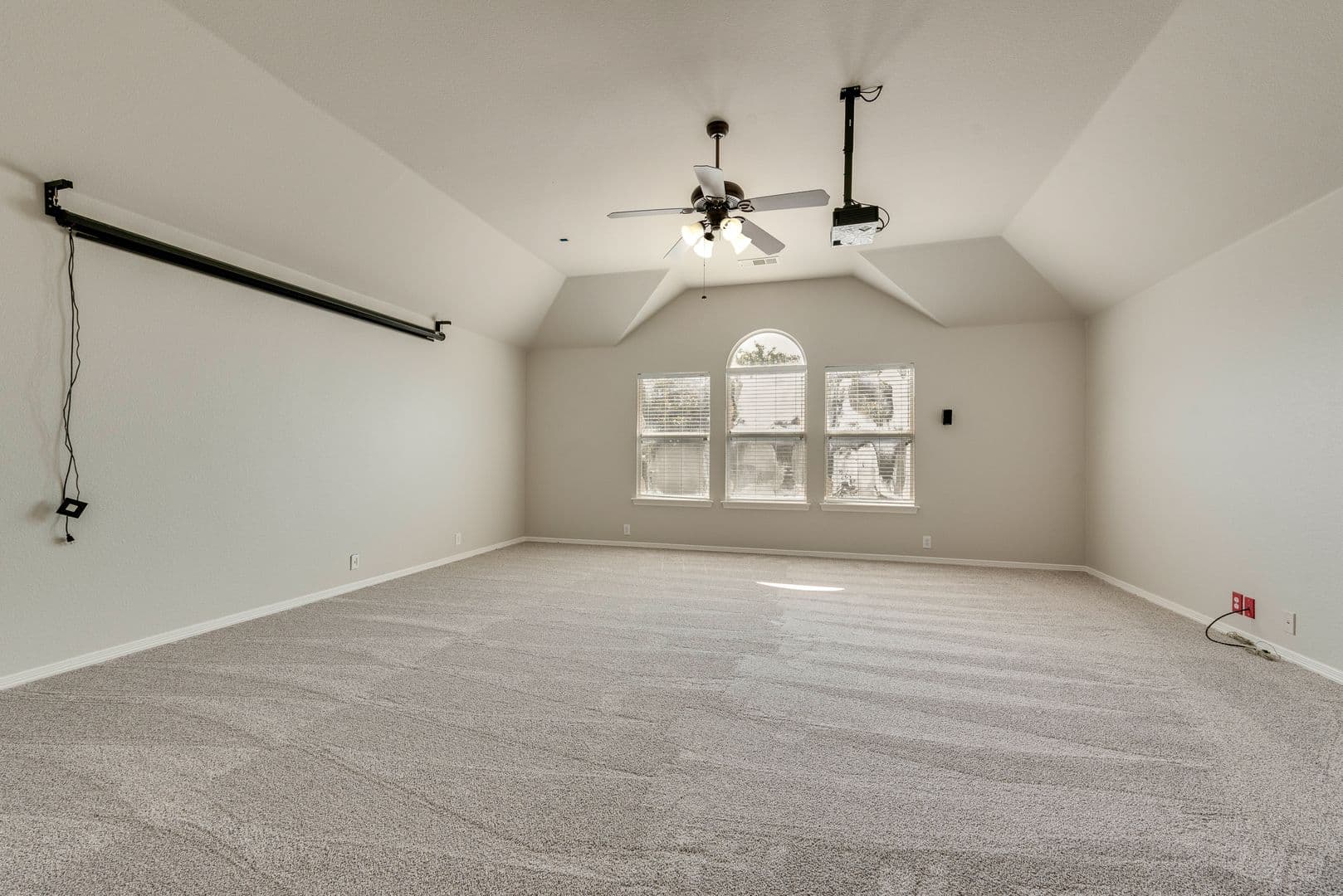 Heath House: 101 Dunford Dr