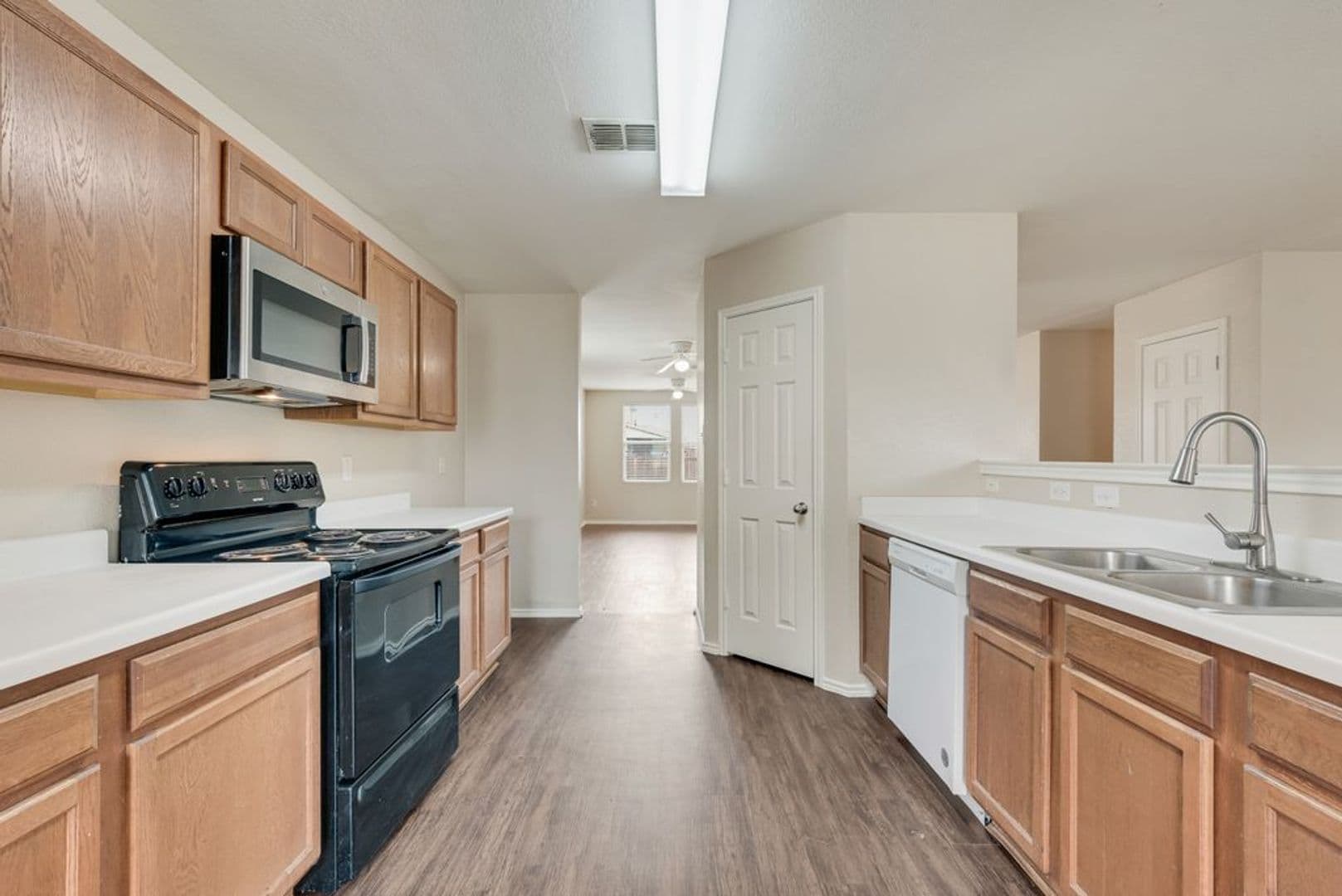 Royse City House: 509 Cherrywood Terrace