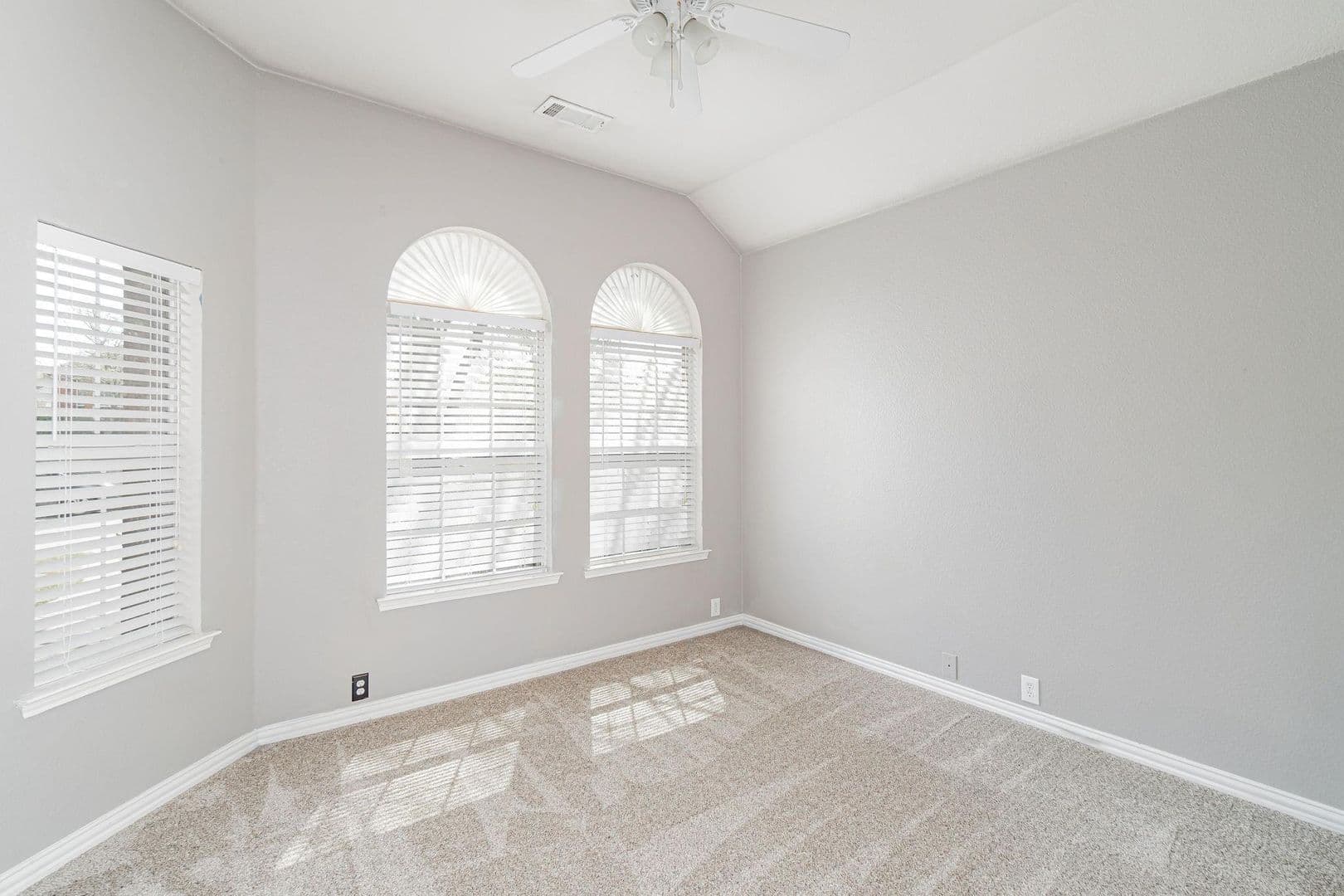 Frisco House: 2450 Thorntree Dr.