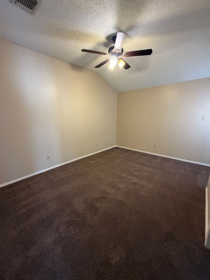 Mesquite House: 425 Horse Shoe Bend