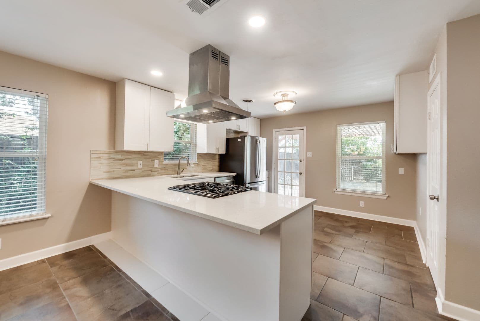 Dallas House: 2629 San Medina Ave.