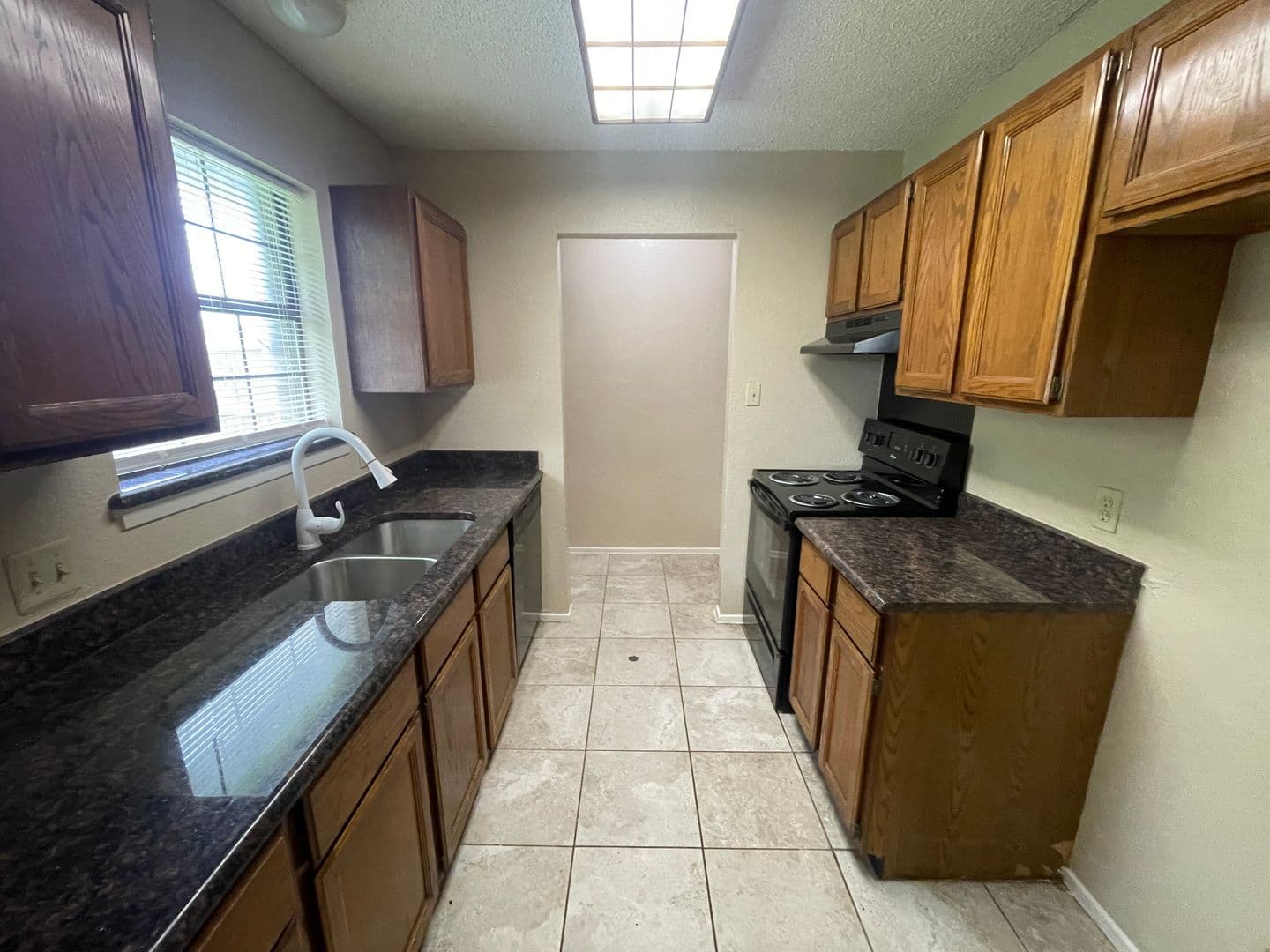 Royse City House: 821 Loganwood DR