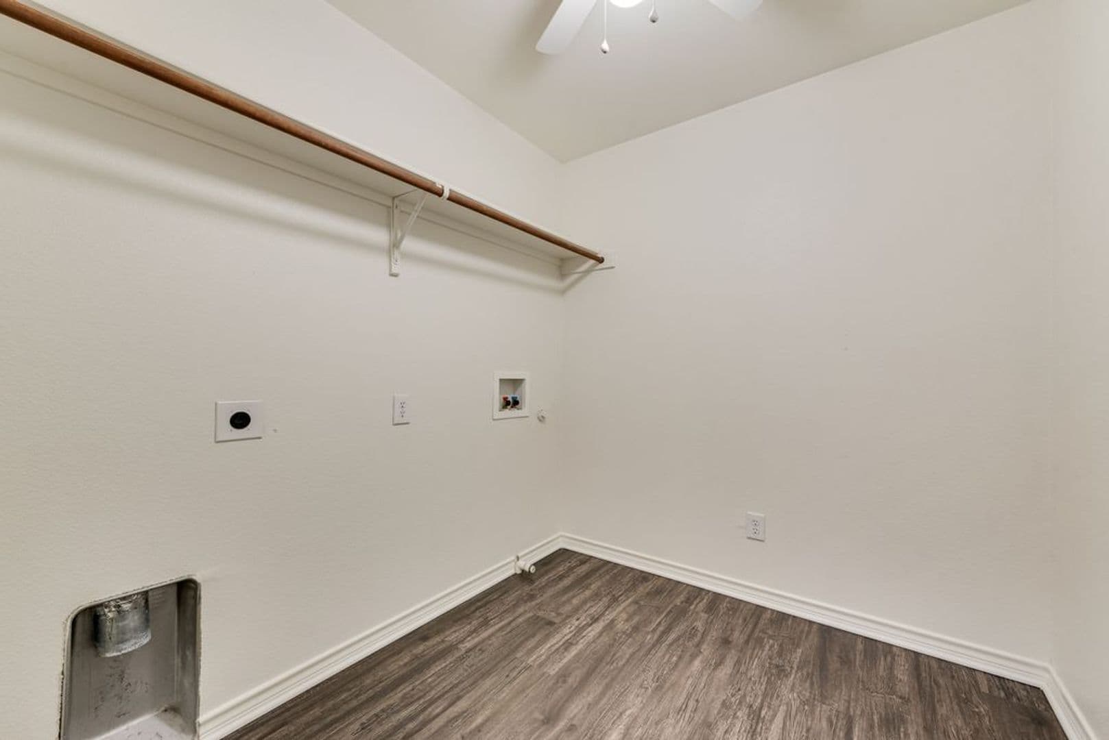 Forney House: 123 Southwestern