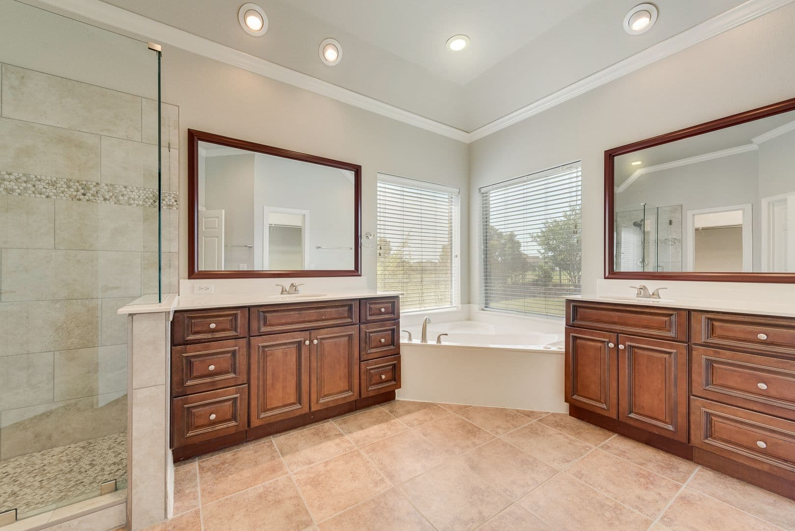 Heath House: 101 Dunford Dr