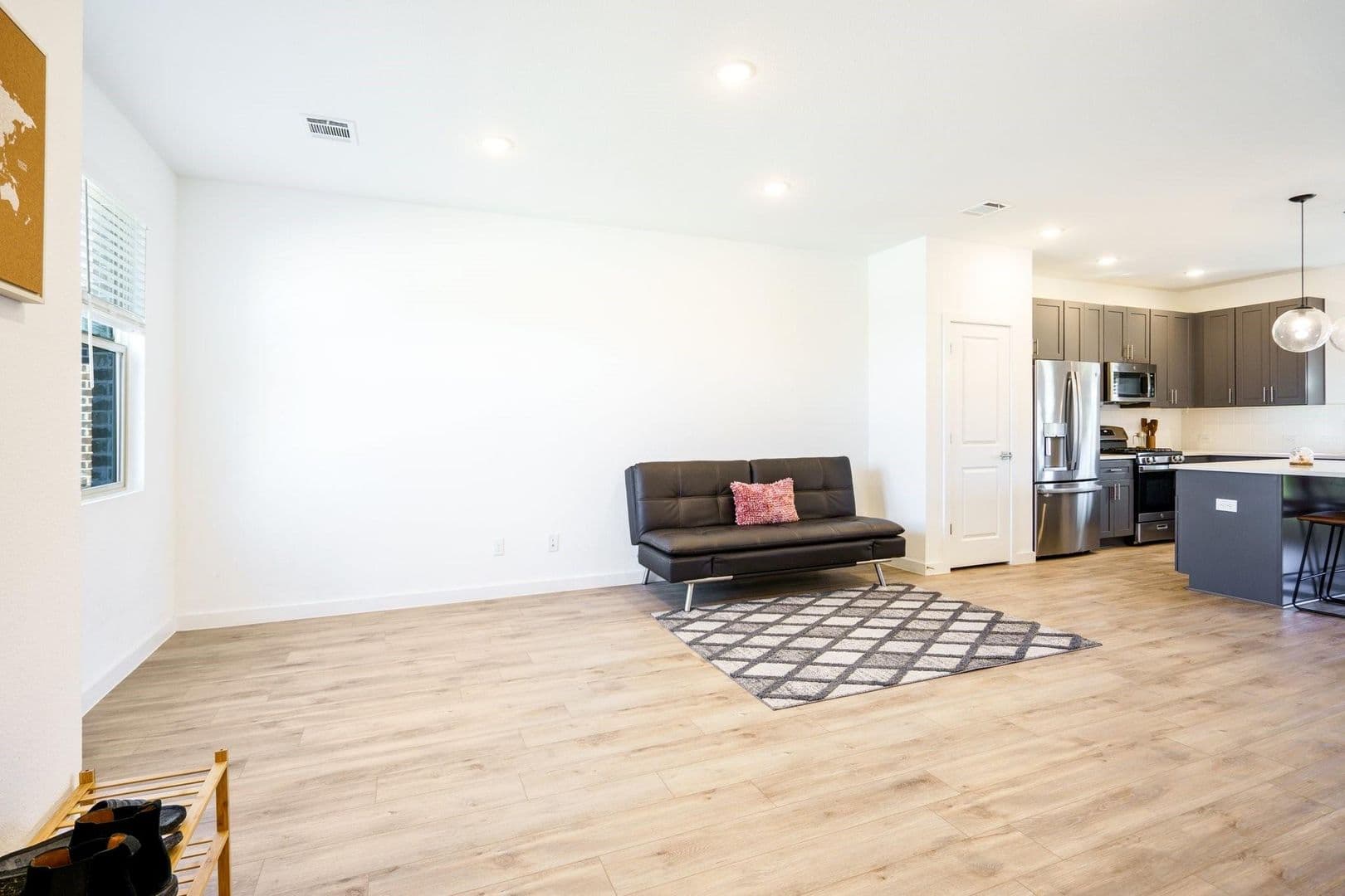 Seagoville House: 2608 Ontario Dr