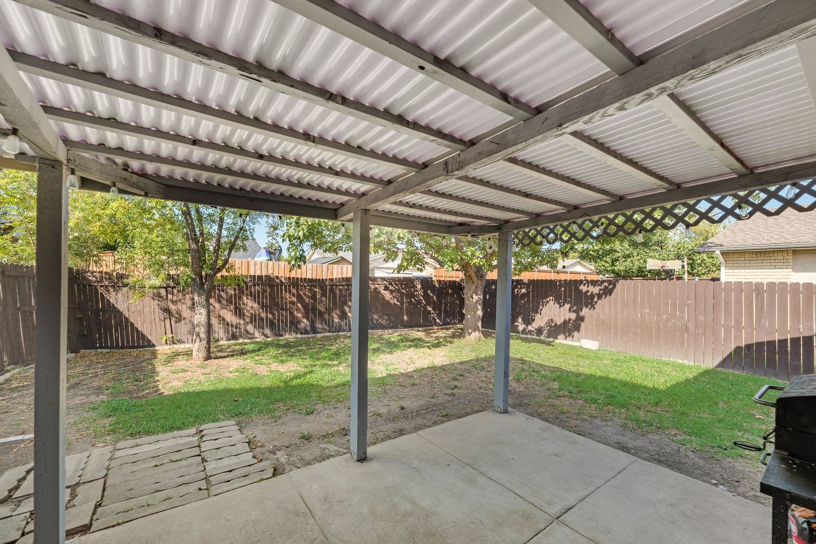 Carrolton House: 2221 Marble Falls