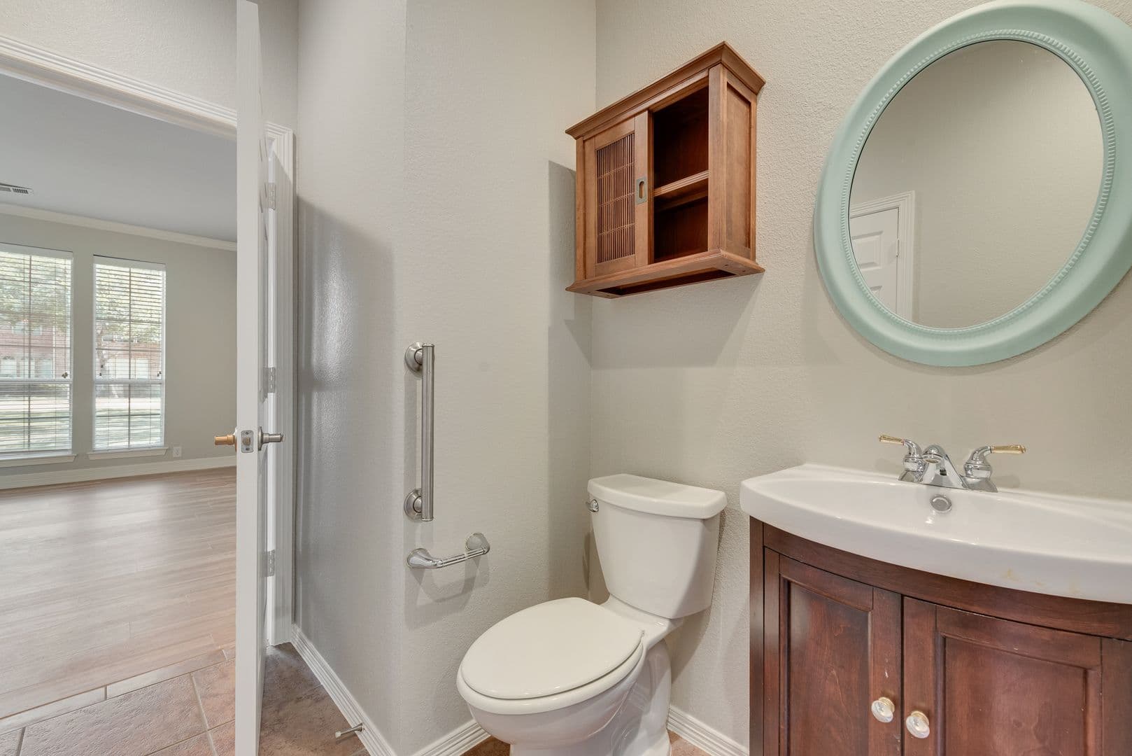 Heath House: 101 Dunford Dr