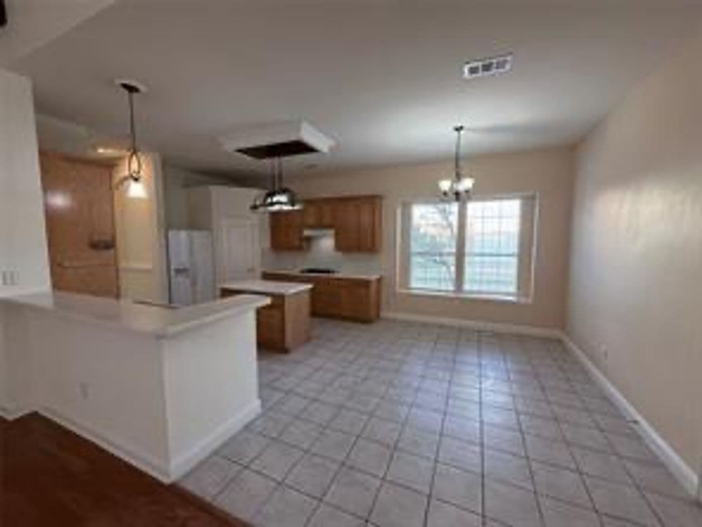 Murphy House: 123 Hillcrest Dr