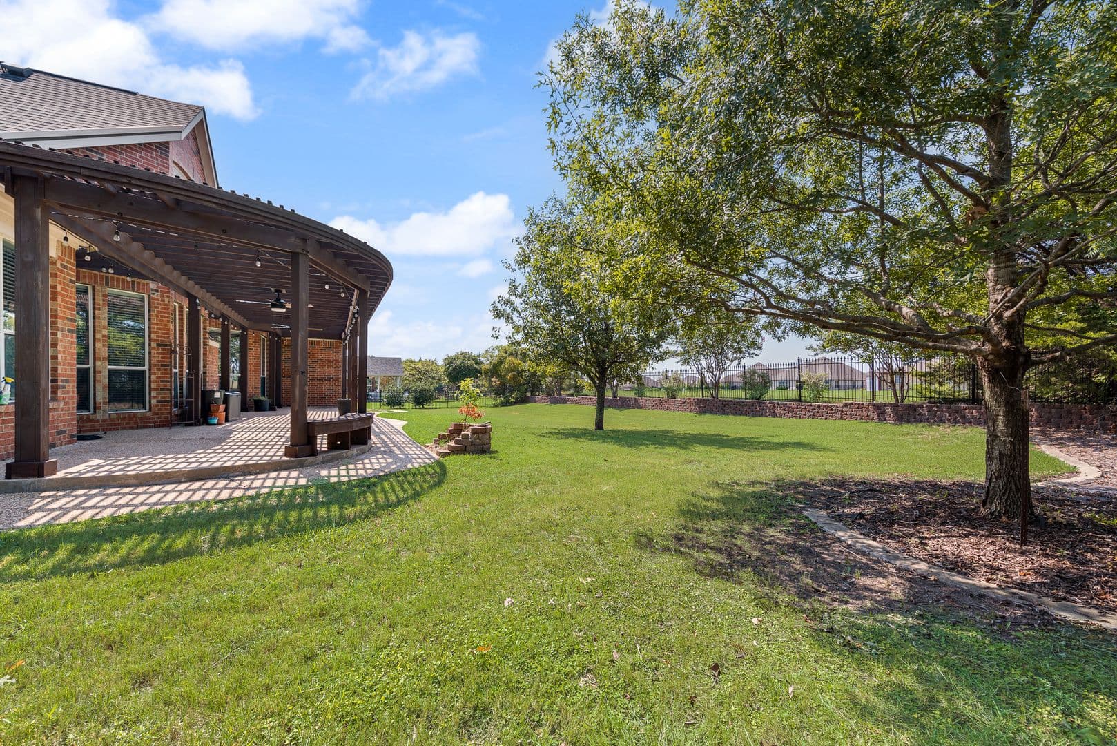 Heath House: 101 Dunford Dr