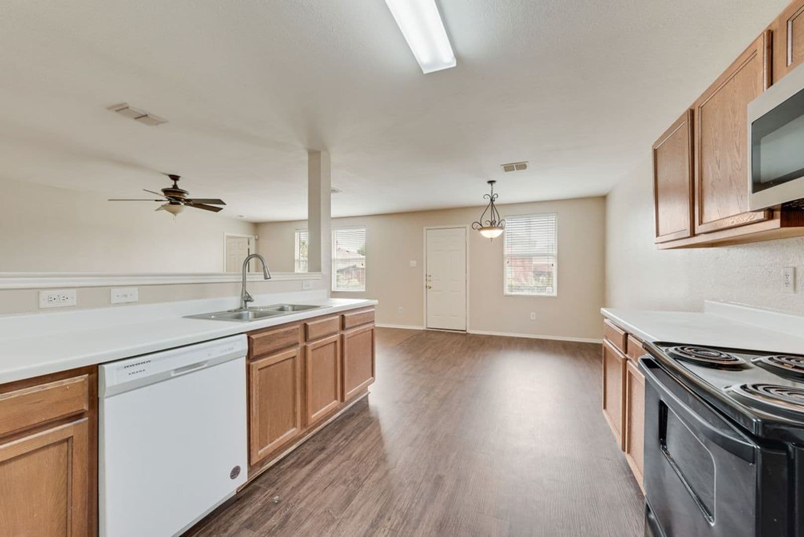 Royse City House: 509 Cherrywood Terrace