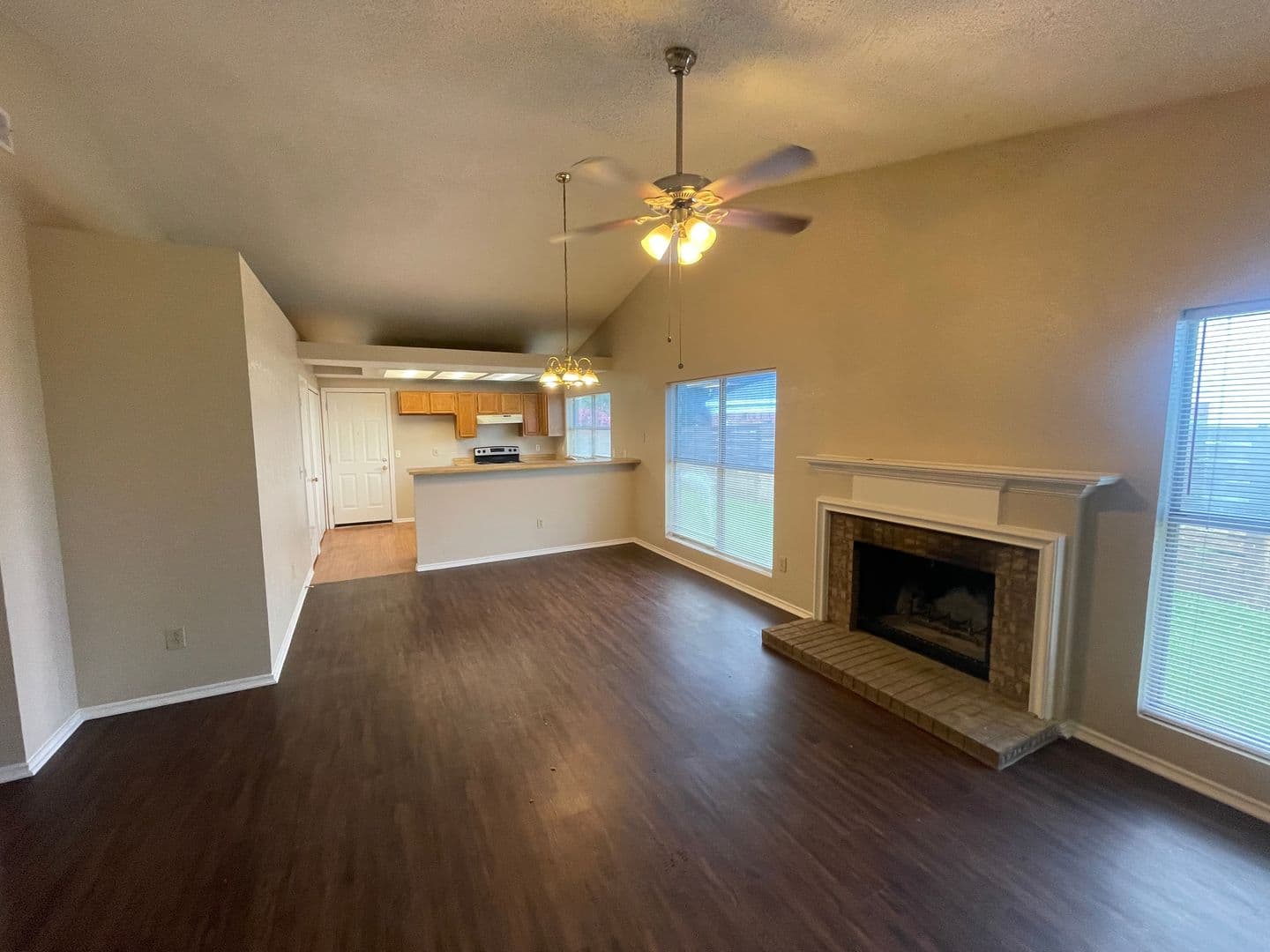 Rowlett House: 7614 Cousteau