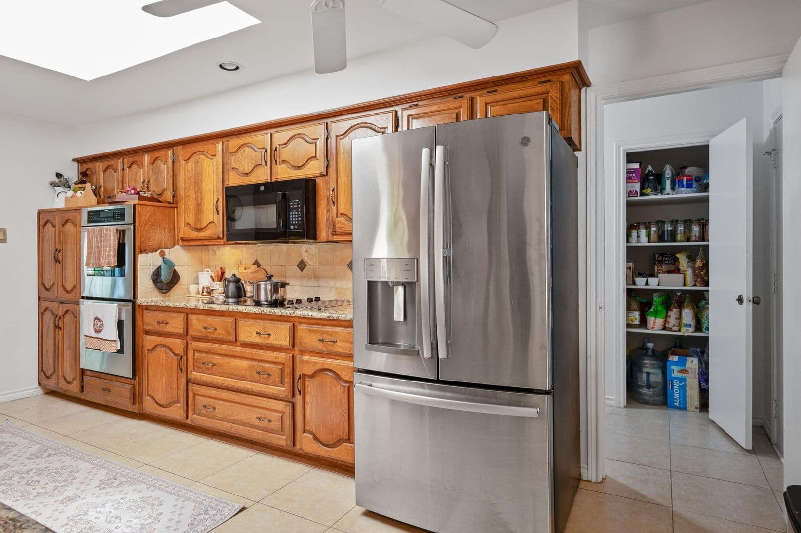 Richardson House: 621 Harvest Glen Drive