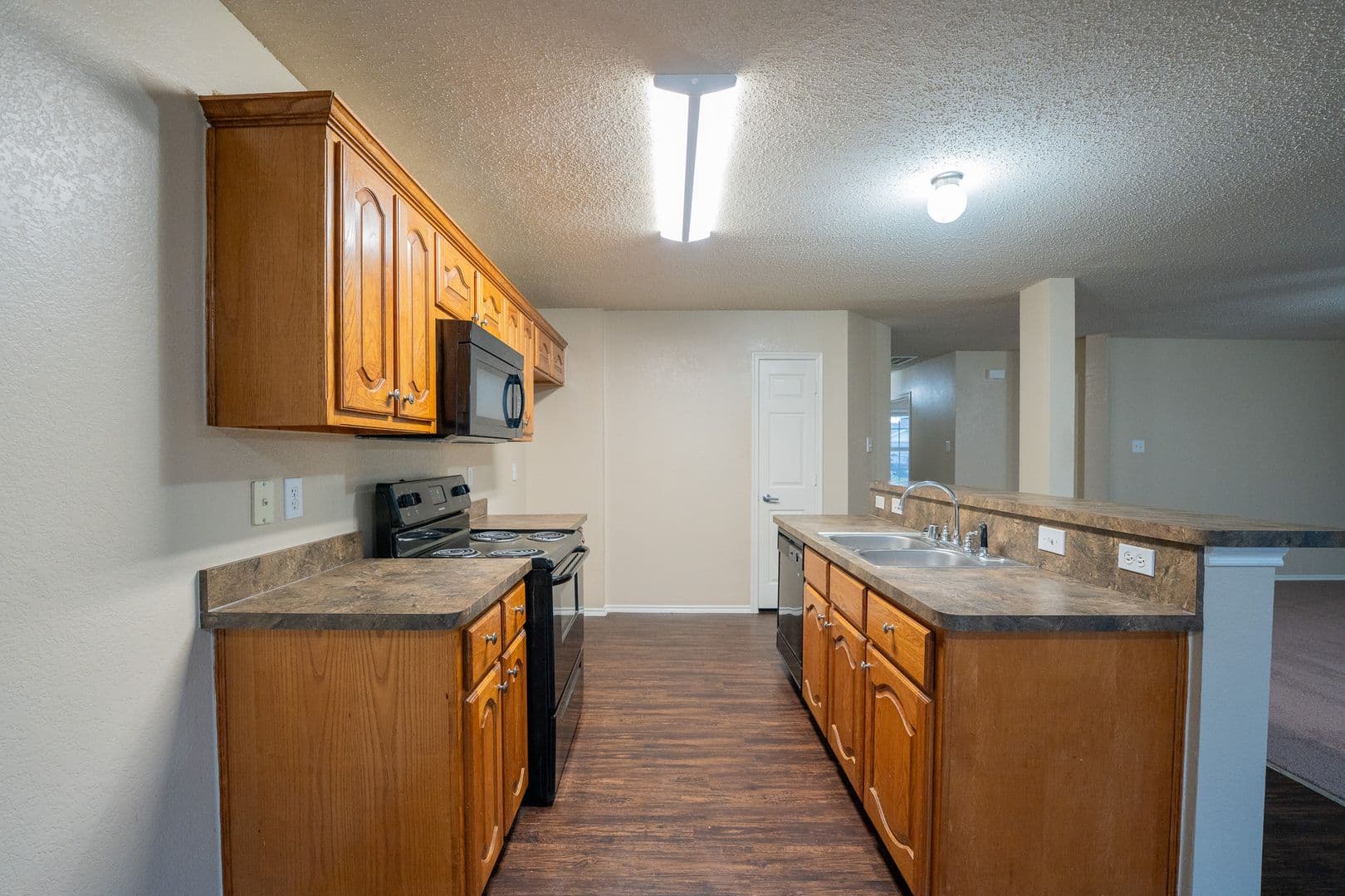 Terrell House: 233 Willow Creek Lane