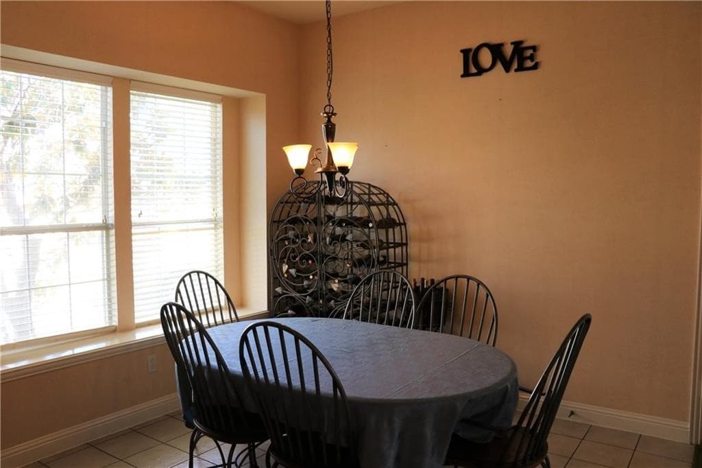Murphy House: 123 Hillcrest Dr