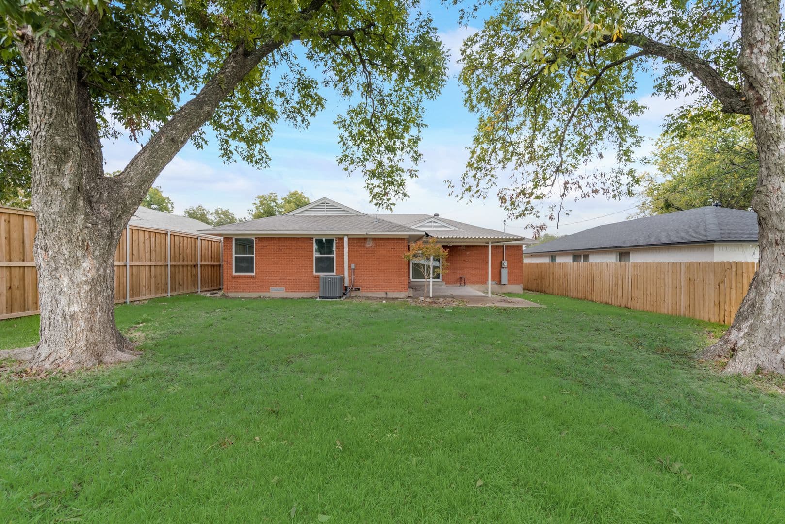 Dallas House: 2643 San Medina