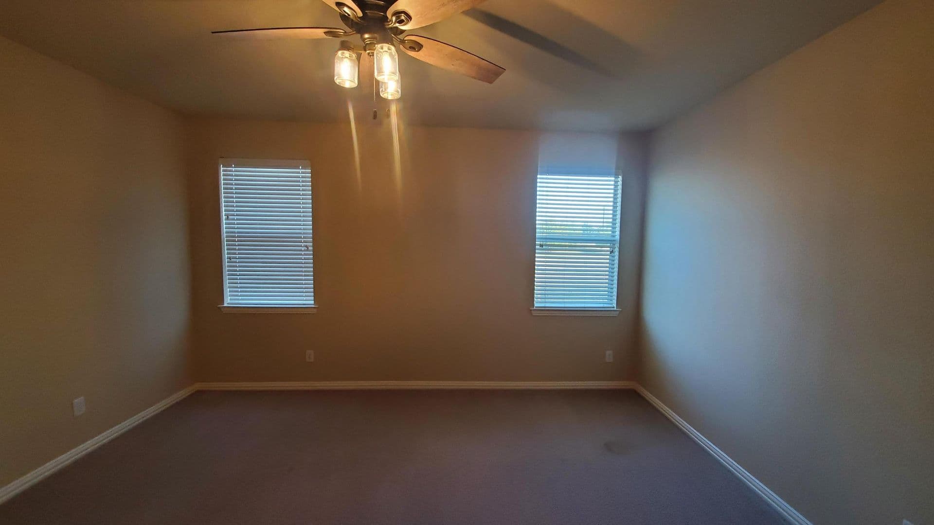 Rowlett House: 10909 Nantucket Dr