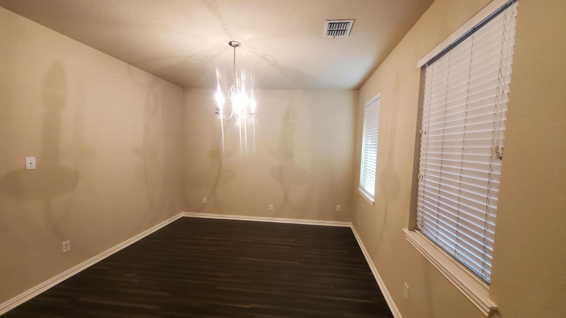 Rowlett House: 10909 Nantucket Dr