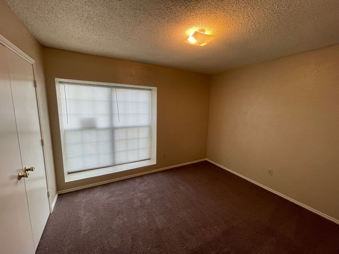 Rowlett House: 7614 Cousteau