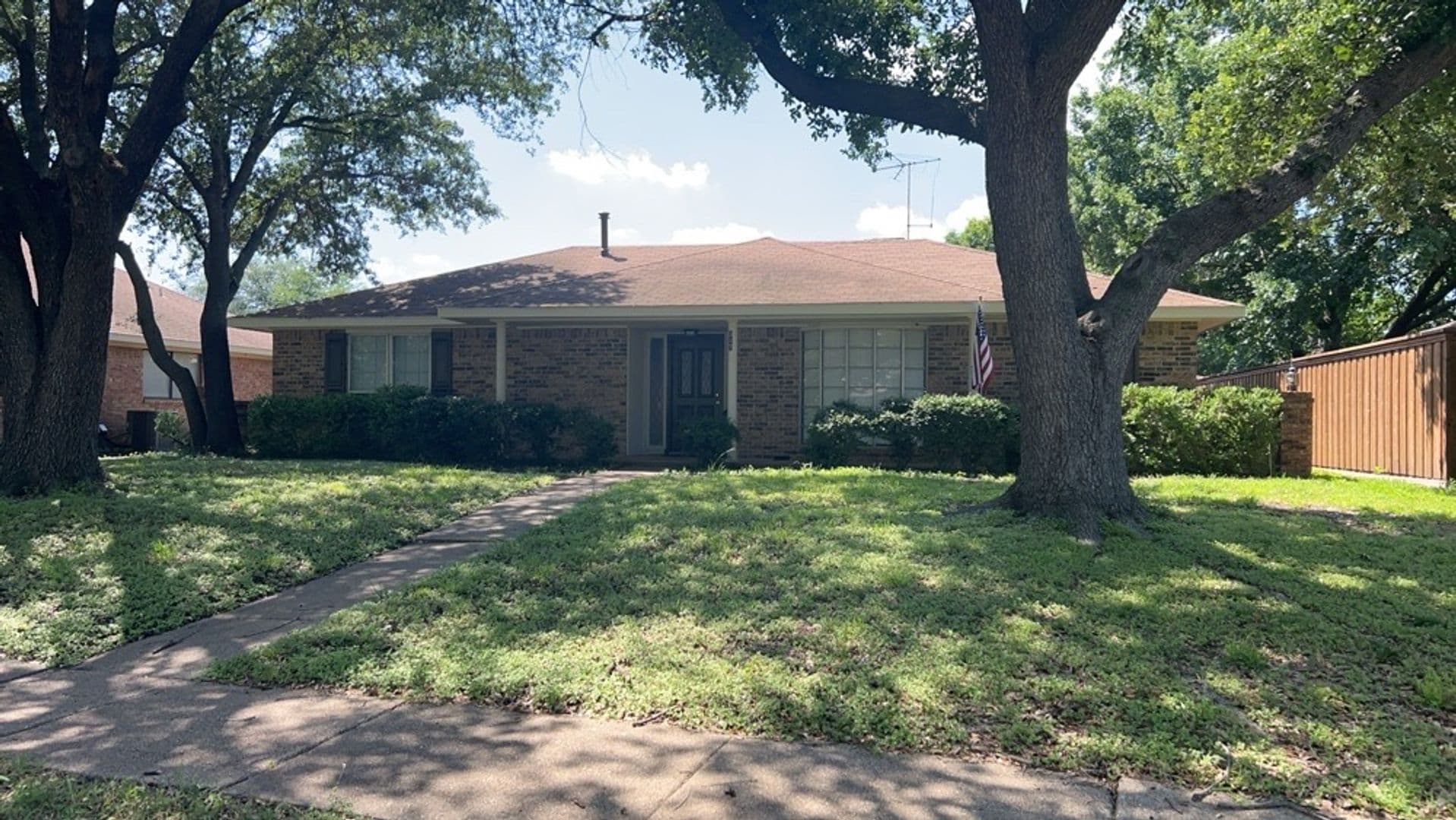 Garland House: 317 Doral Place