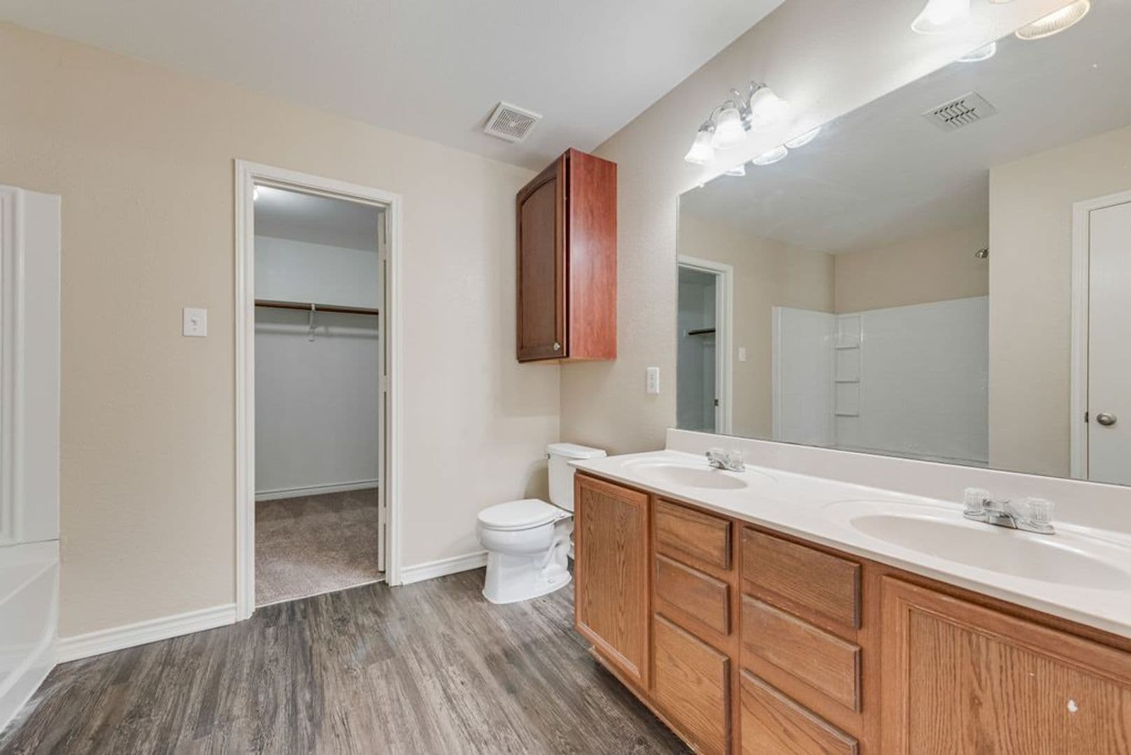 Forney House: 123 Southwestern