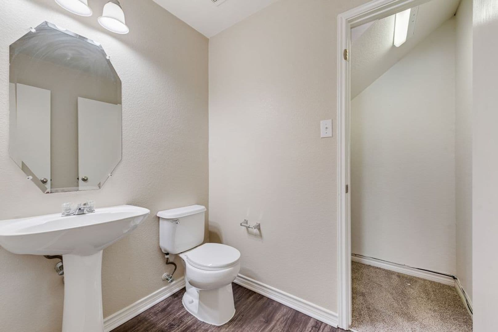 Forney House: 123 Southwestern