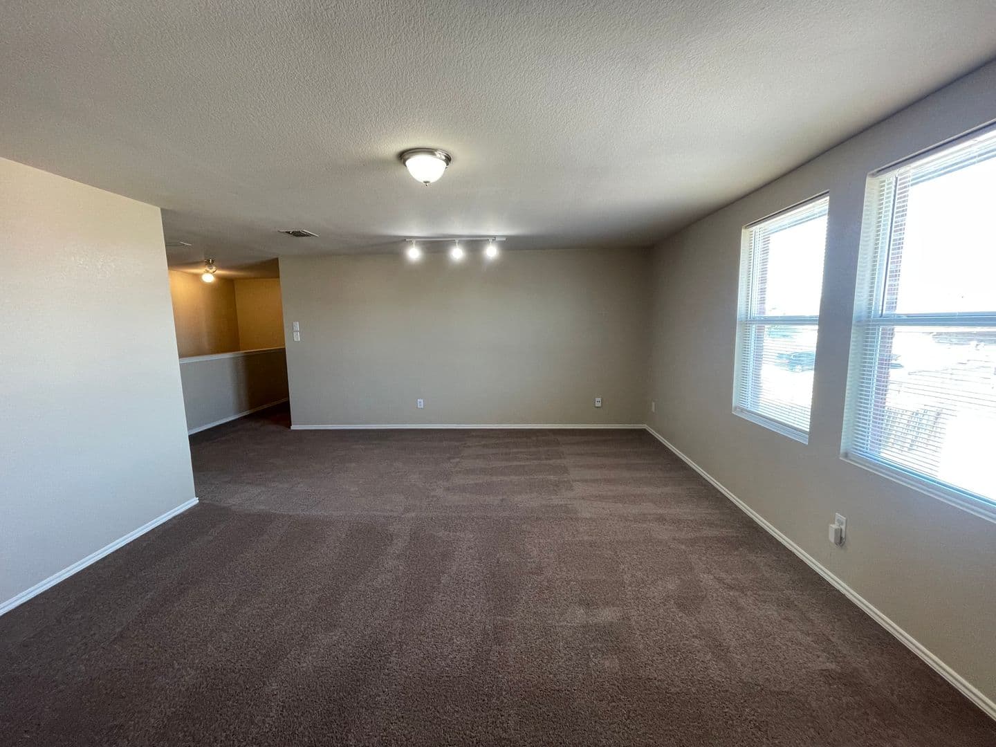 Lancaster House: 1015 Graystone Dr