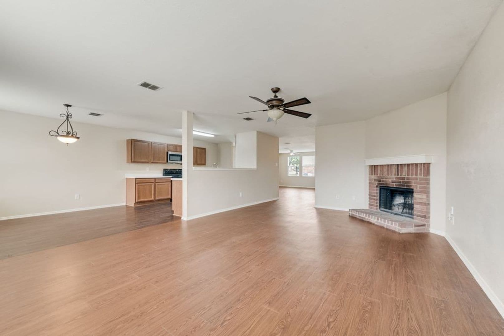 Royse City House: 509 Cherrywood Terrace