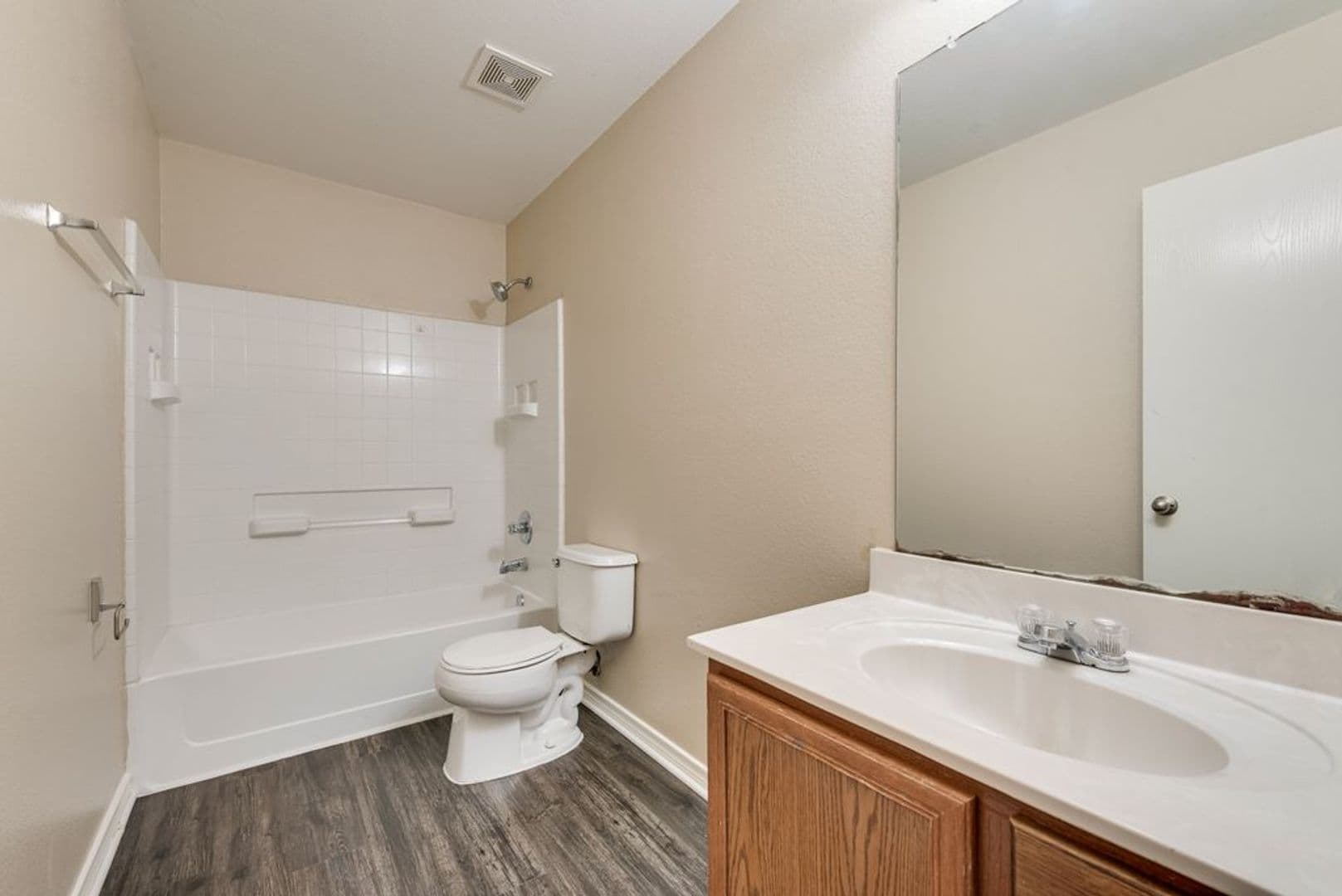 Forney House: 123 Southwestern