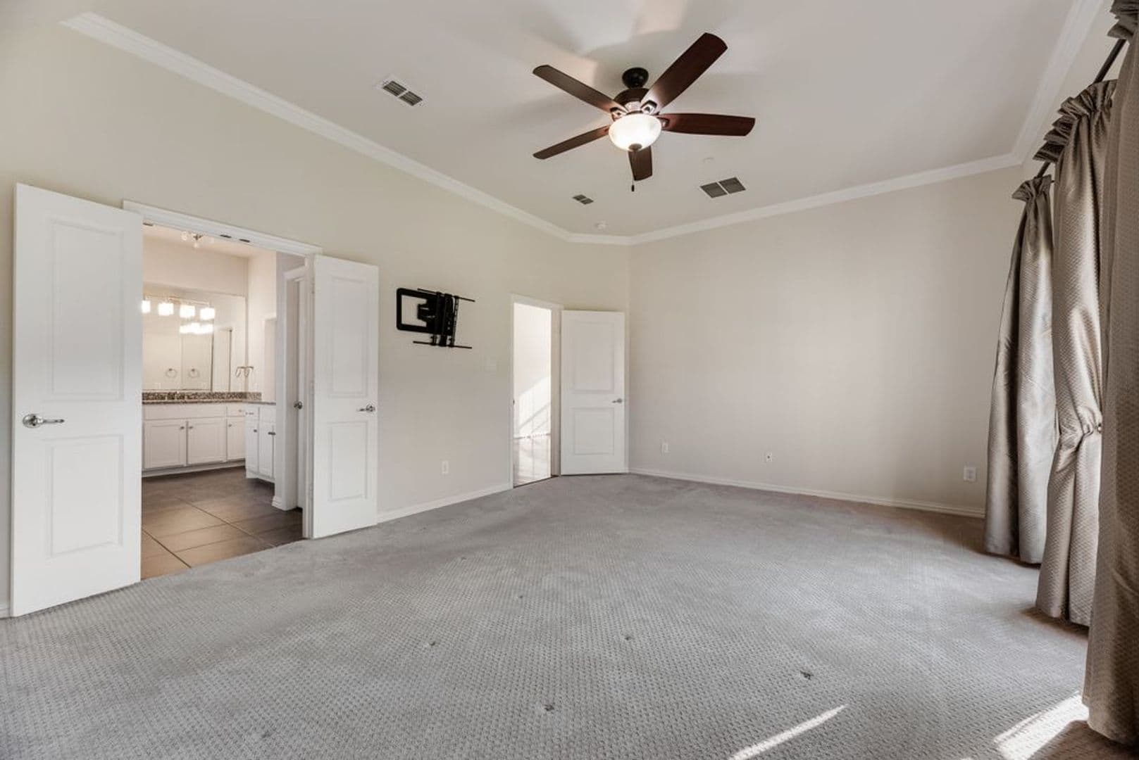 Farmers Branch House: 2518 Bill Moses Parkway