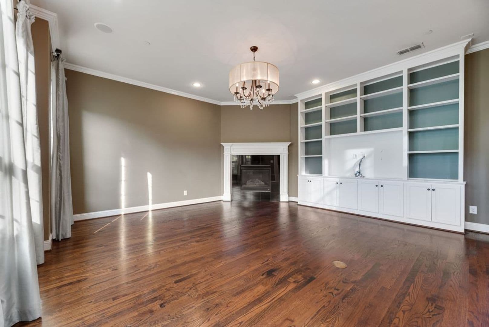 Farmers Branch House: 2518 Bill Moses Parkway