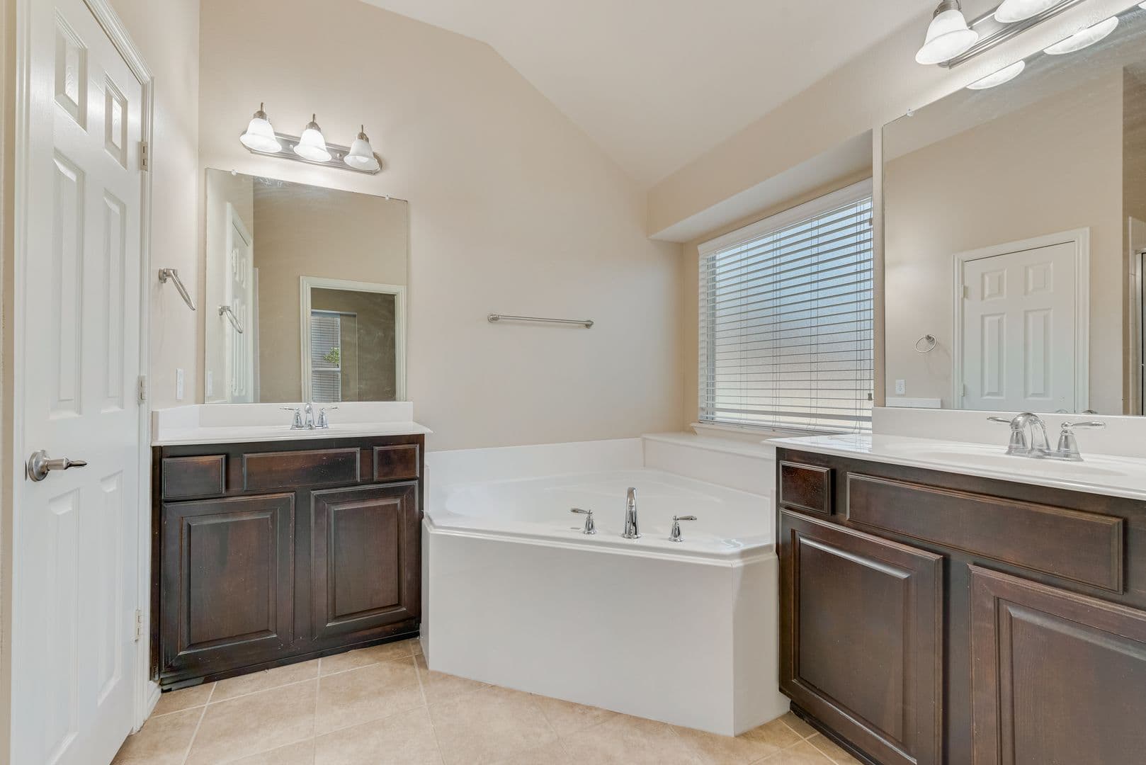 Forney House: 621 Tumbleweed