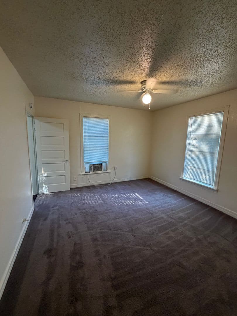 Garlan House: 1107 Clinton