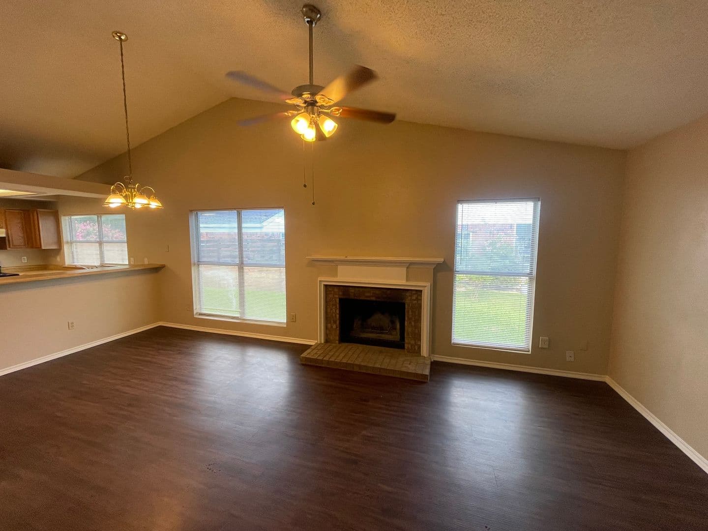 Rowlett House: 7614 Cousteau