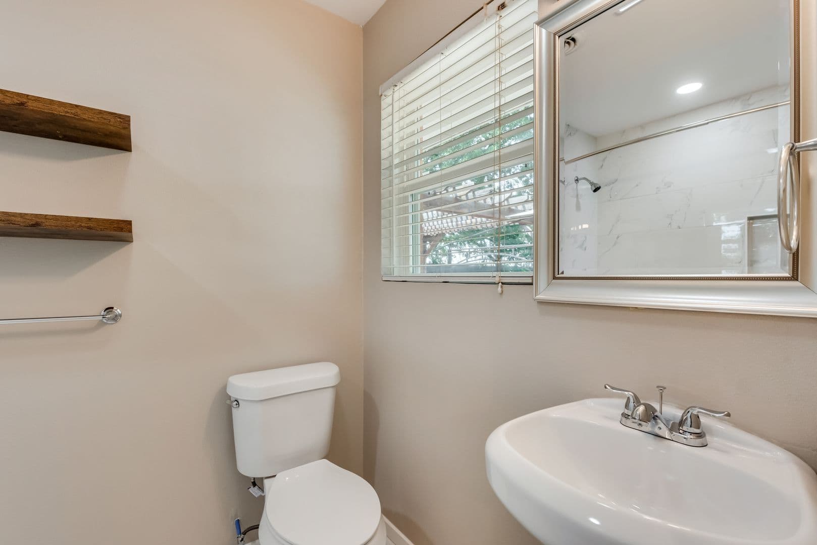 Dallas House: 2629 San Medina Ave.